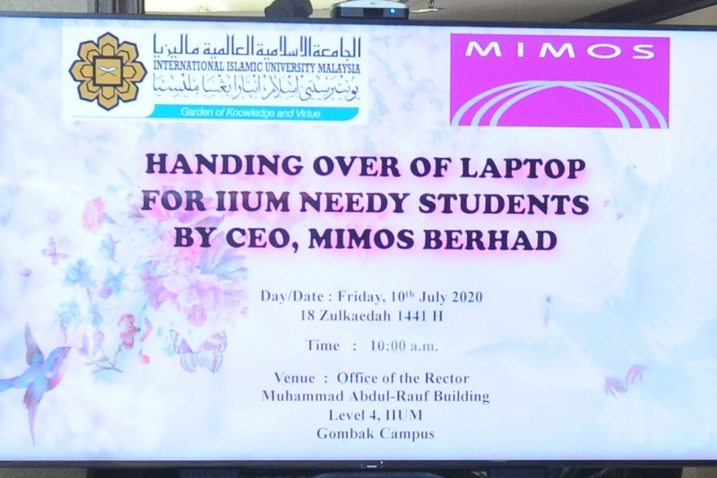 10 July 2020 Handing Over of Laptop for IIUM Needy Students by CEO MIMOS Berhad 