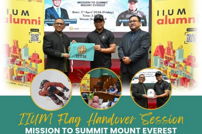 IIUM Flag Handover…